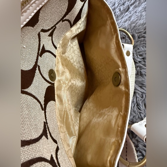 Coach Shoulder Bag - Picture 11 of 16